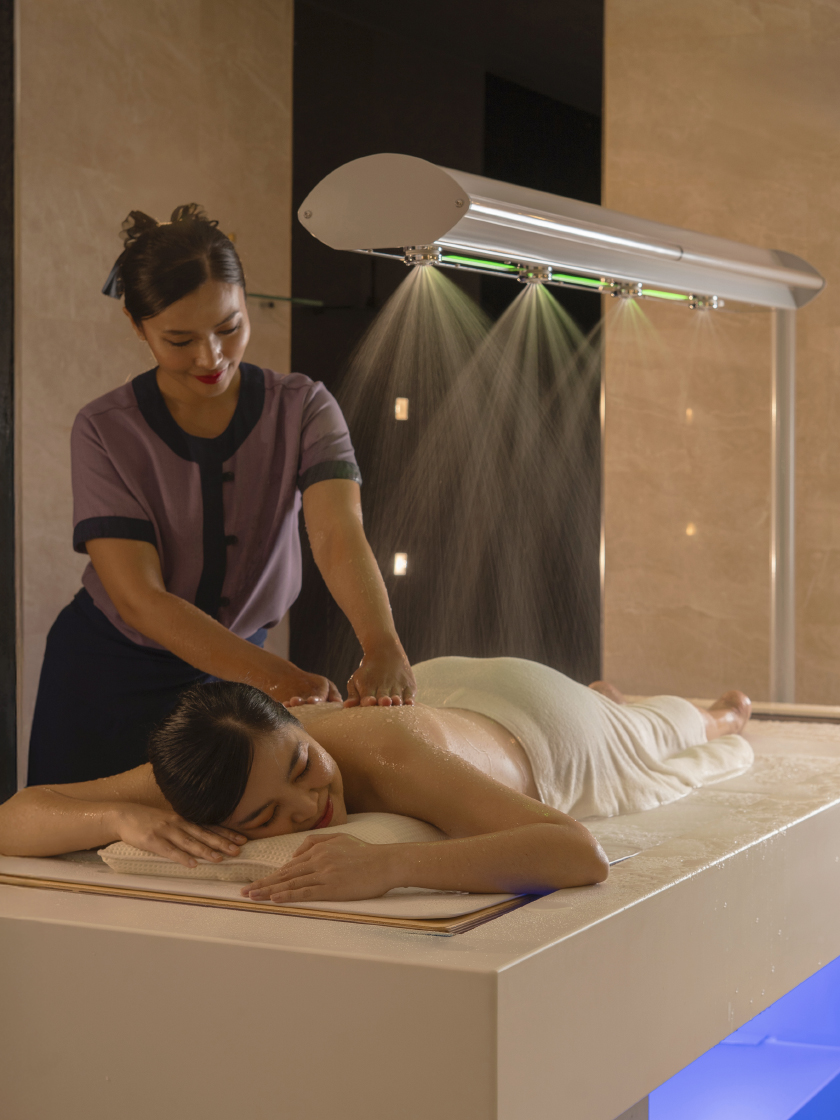 Banyan Tree Spa Bangkok Tropical Rainmist